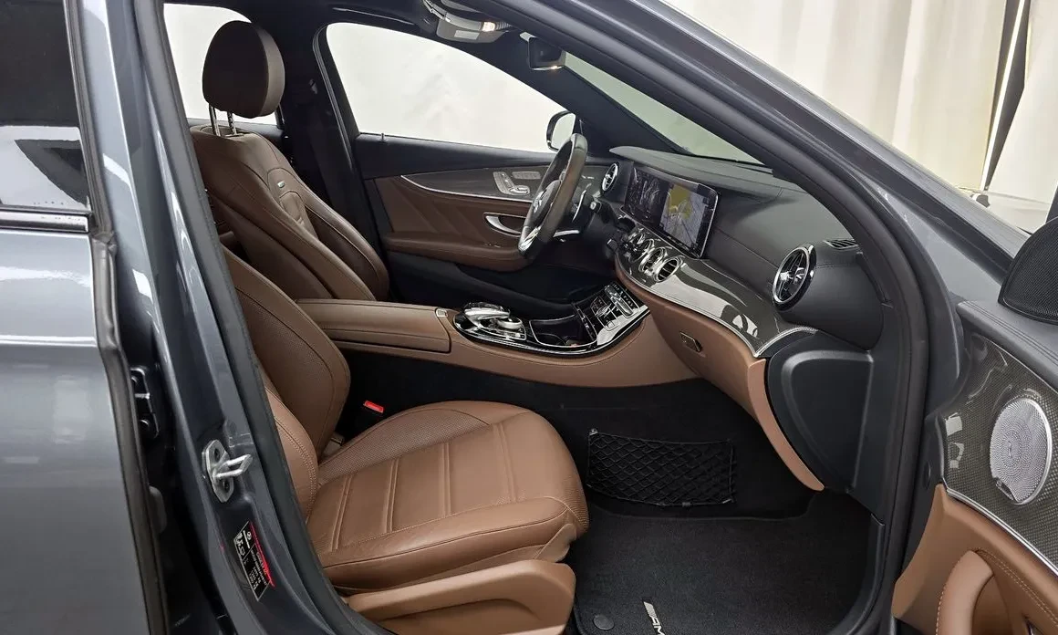 Mercedes-Benz E 53 AMG BURMESTER / ОБДУХ / AIRMATIC / 360 / PANO / FULL, снимка 13 - Автомобили и джипове - 54581012