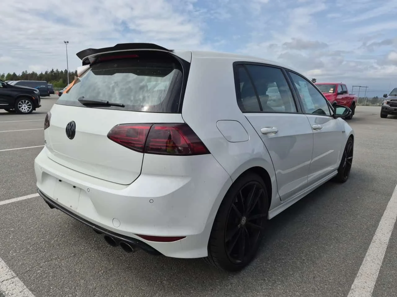 VW Golf * 5DR HB DSG * CARFAX * ЦЕНА ДО БГ, снимка 3 - Автомобили и джипове - 54593844