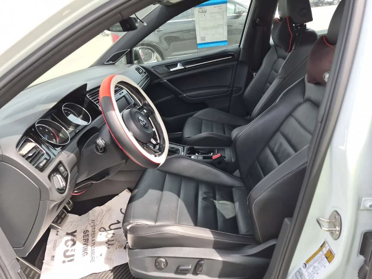 VW Golf * 5DR HB DSG * CARFAX * ЦЕНА ДО БГ, снимка 5 - Автомобили и джипове - 54593844