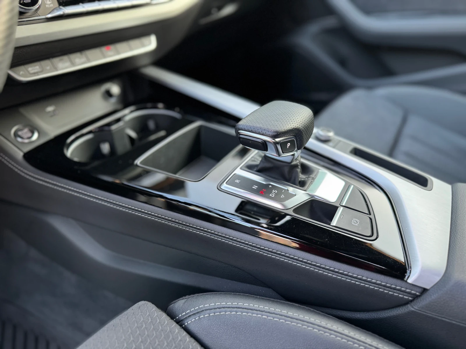 Audi A4 А4 3хS line 45 TFSI quattro, снимка 16 - Автомобили и джипове - 54808880