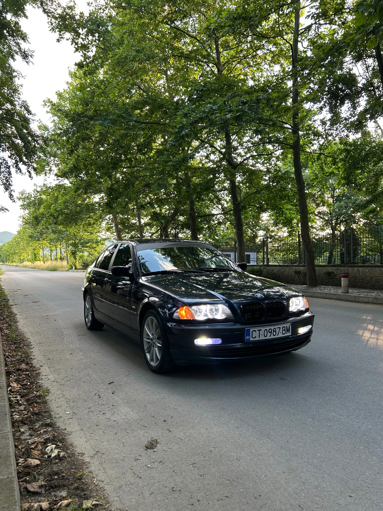 BMW 318 LPG, снимка 6 - Автомобили и джипове - 54962769
