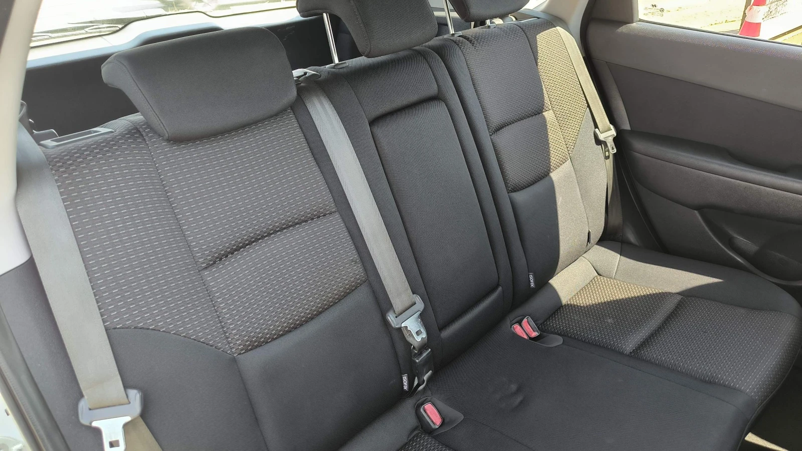 Hyundai I30 1.6i, снимка 11 - Автомобили и джипове - 55090175