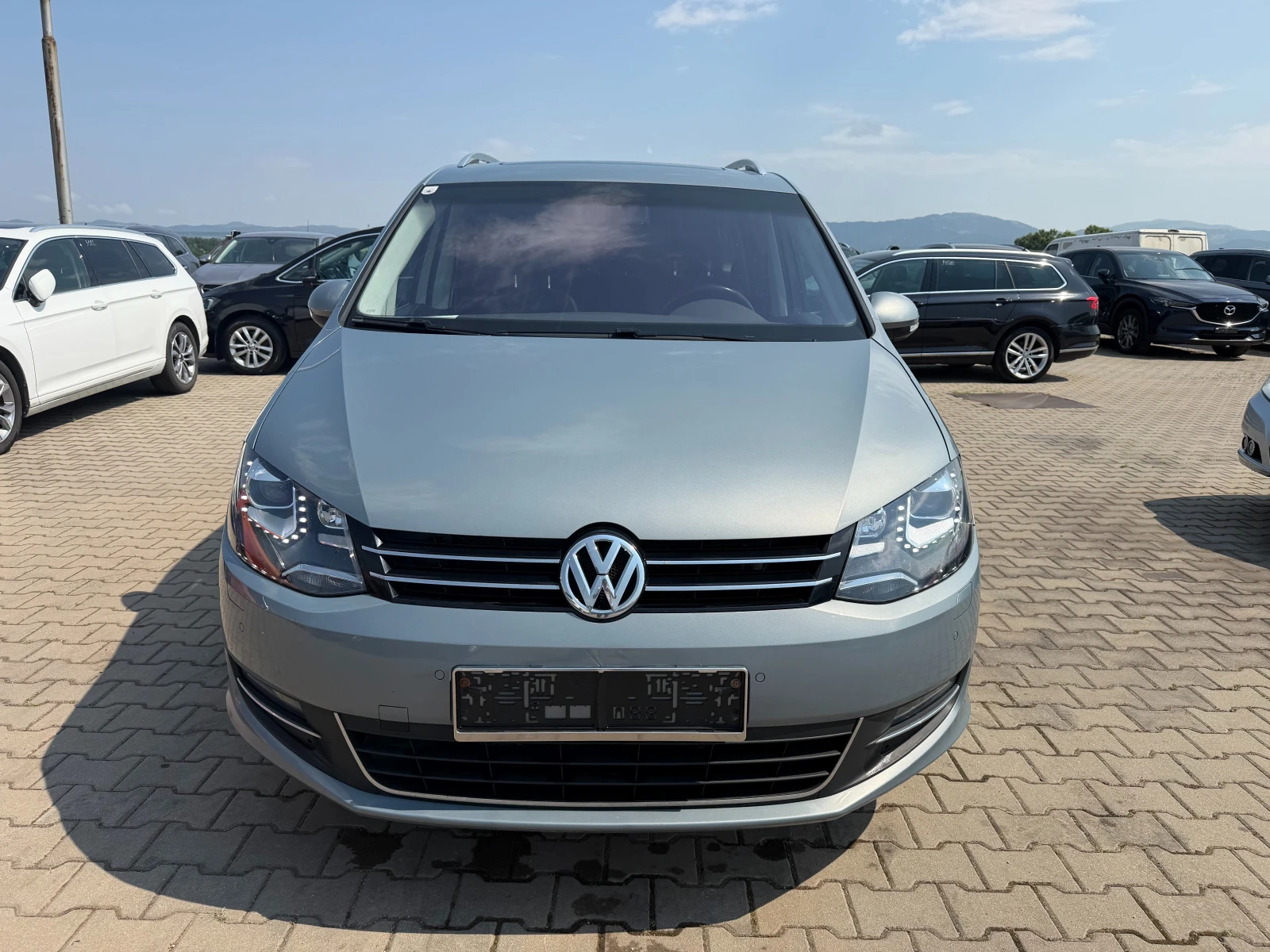 VW Sharan 2.0TDI 4MOTION NAVI/PANORAMA/KAMERA EURO 5, снимка 3 - Автомобили и джипове - 55116189