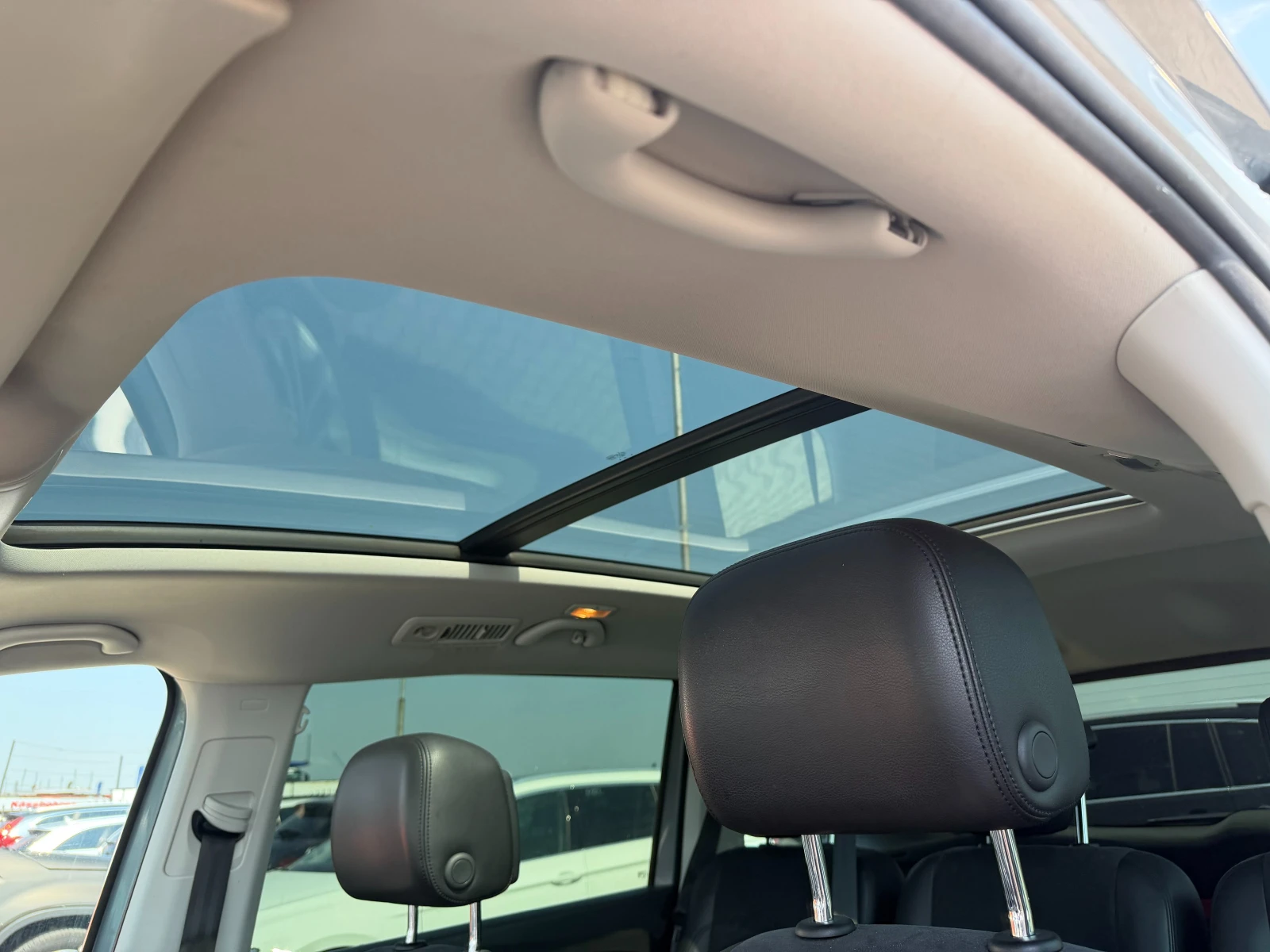 VW Sharan 2.0TDI 4MOTION NAVI/PANORAMA/KAMERA EURO 5, снимка 14 - Автомобили и джипове - 55116189