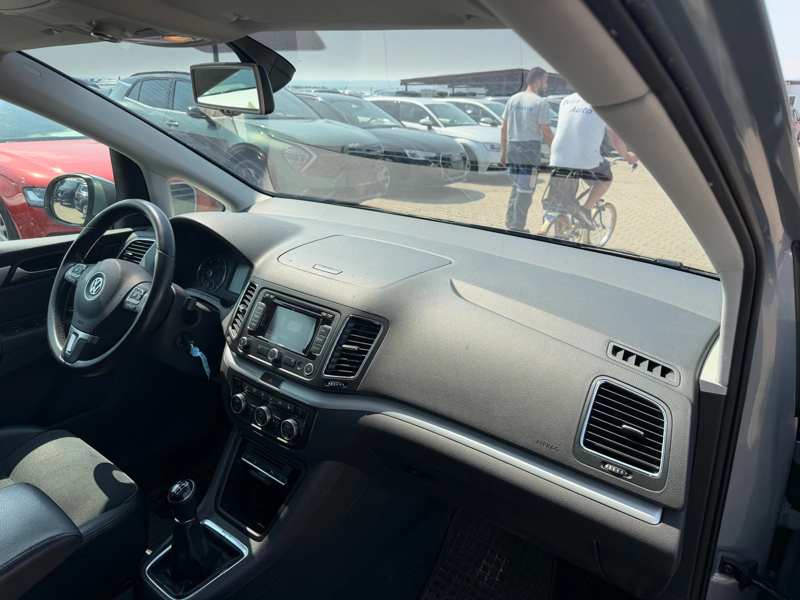 VW Sharan 2.0TDI 4MOTION NAVI/PANORAMA/KAMERA EURO 5, снимка 11 - Автомобили и джипове - 55116189