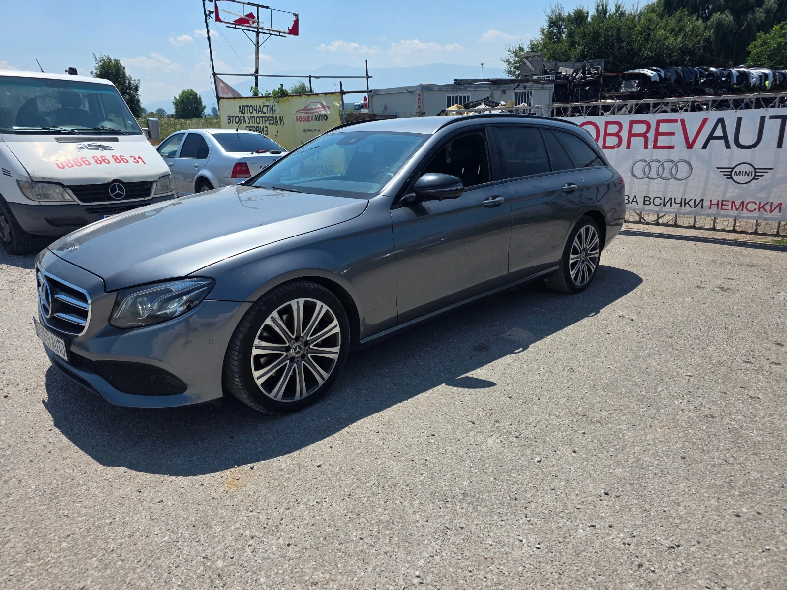 Mercedes-Benz E 220 на части, снимка 3 - Автомобили и джипове - 55367893