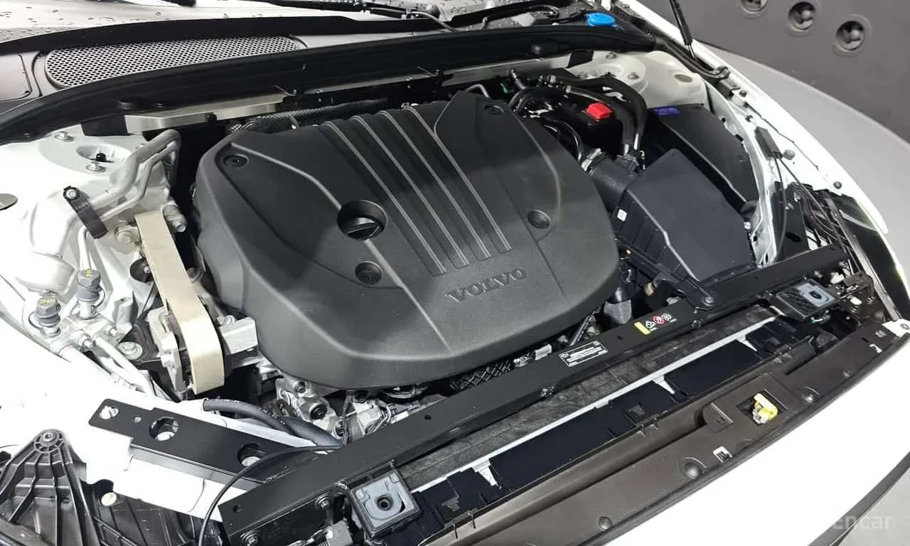 Volvo V60 * B5 Ultra AWD * ОПЦИЯ ЗА ФИНАНСИРАНЕ, снимка 6 - Автомобили и джипове - 55619654