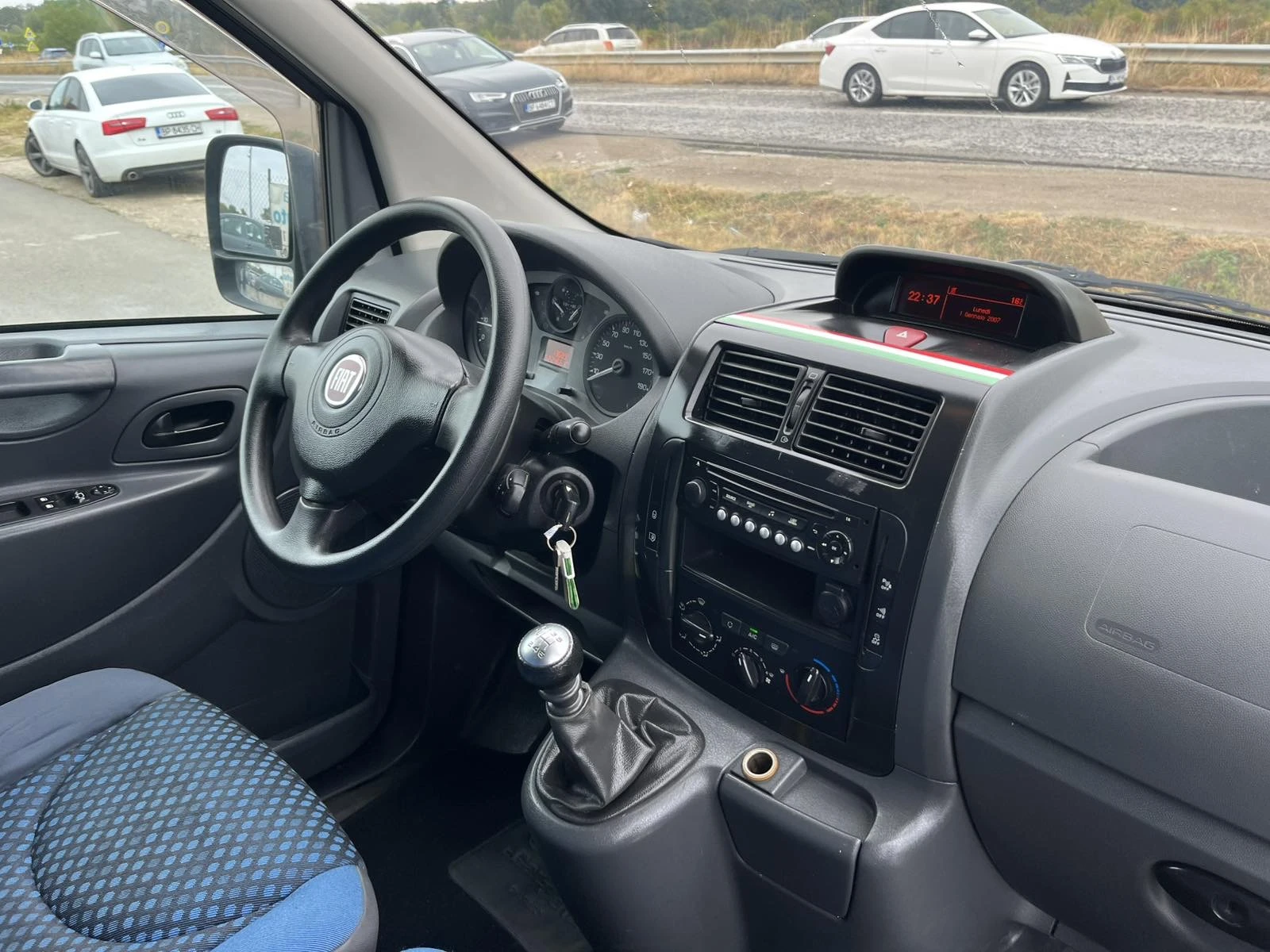 Fiat Scudo 2.0HDI 163кс 6ск КЛИМАТИК ВНОС ИТАЛИЯ, снимка 10 - Автомобили и джипове - 56248032