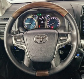 Toyota Land cruiser Black Edition/въздух/обдухване/мултимедия, снимка 9