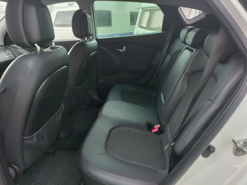 Hyundai IX35 2.0crdi 4х4 Automatic Swiss 184hp., снимка 12 - Автомобили и джипове - 52472701