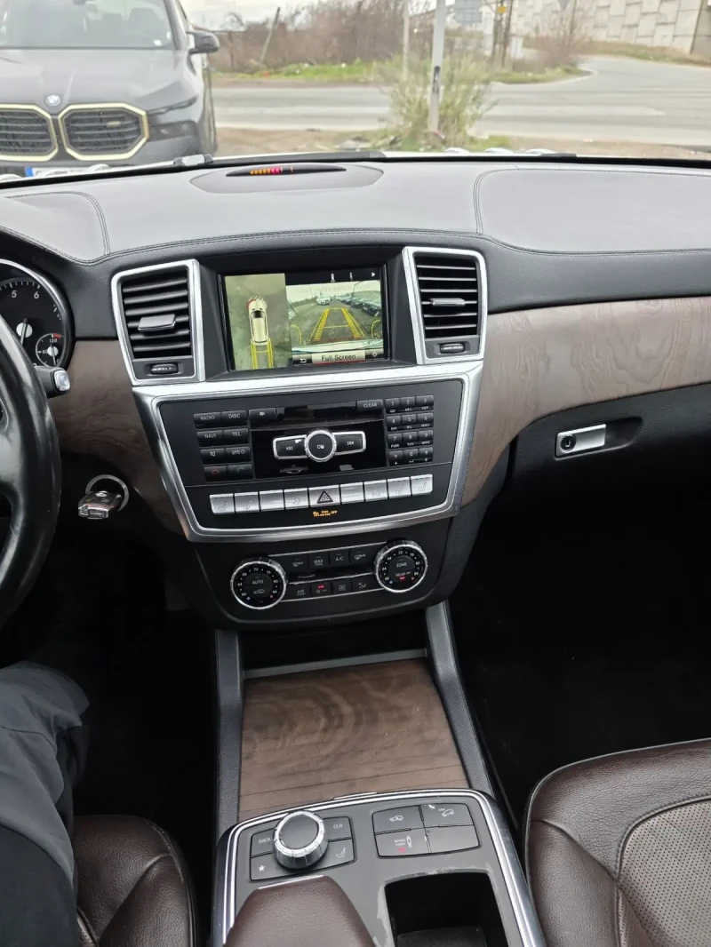 Mercedes-Benz GL 550, снимка 14 - Автомобили и джипове - 53056532