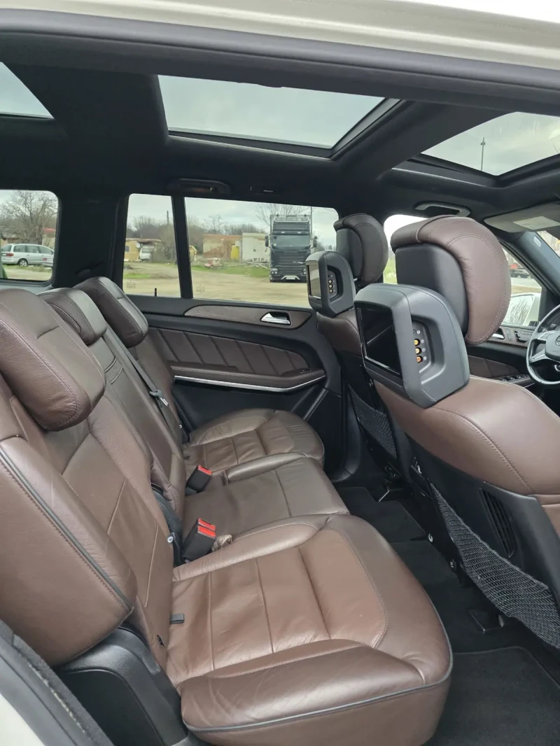 Mercedes-Benz GL 550, снимка 8 - Автомобили и джипове - 53056532