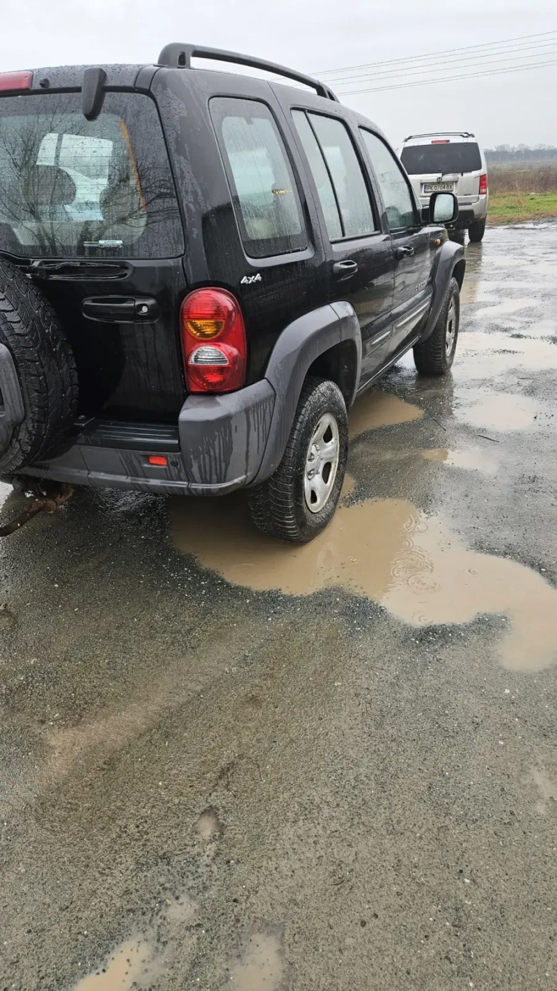 Jeep Cherokee 3.7, снимка 4 - Автомобили и джипове - 53273392