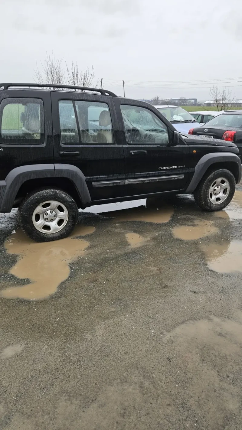 Jeep Cherokee 3.7, снимка 8 - Автомобили и джипове - 53273392