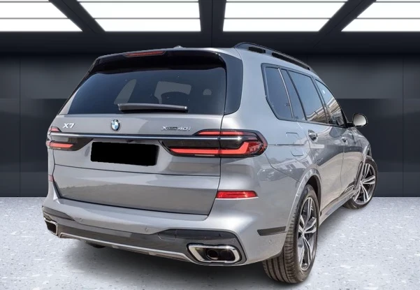BMW X7 40i xDrive = M-Sport = Shadow Line Гаранция - изображение 3