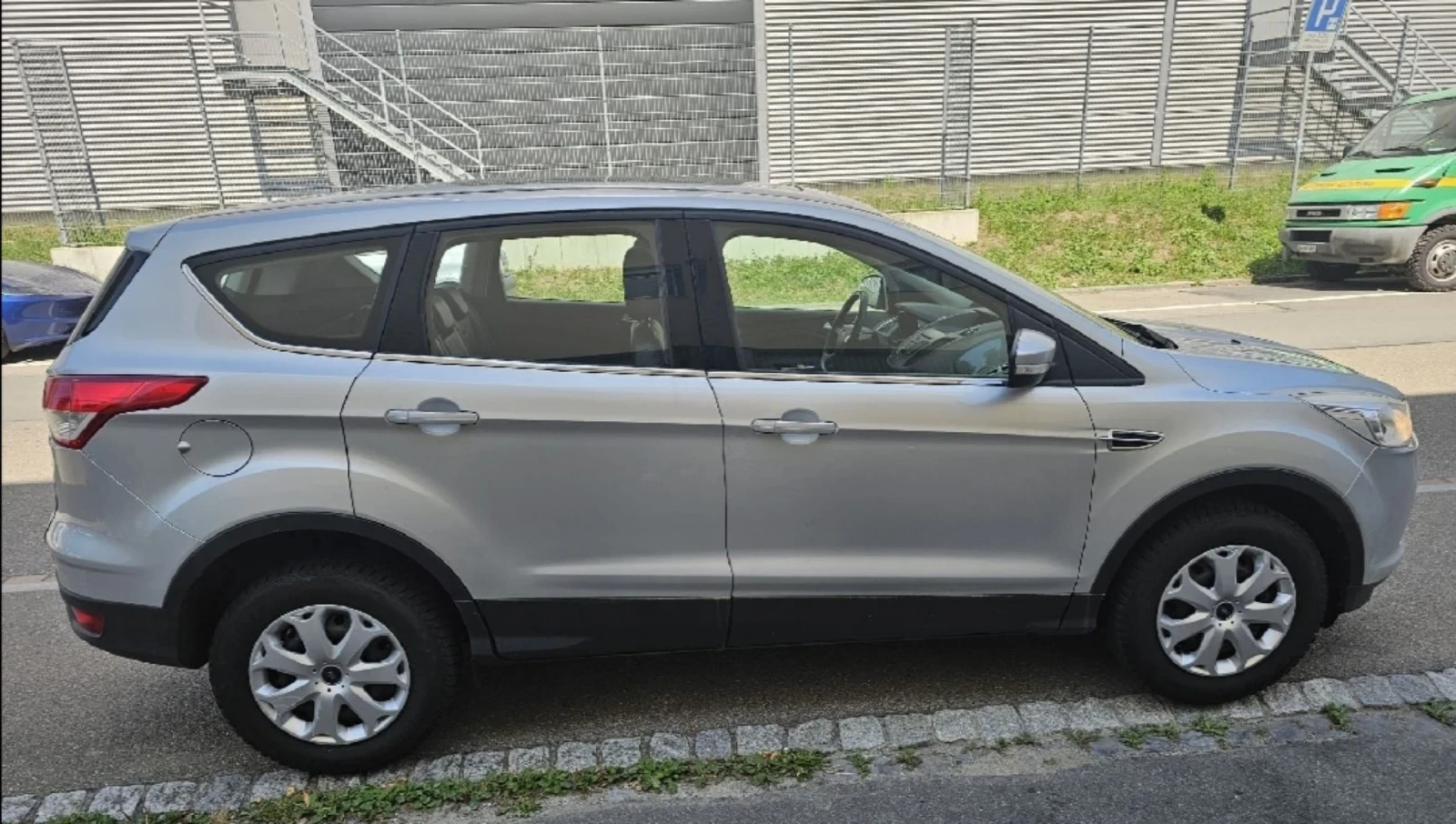 Ford Kuga 1.6 SCTi/Titanium/Automat/Swiss  - изображение 8