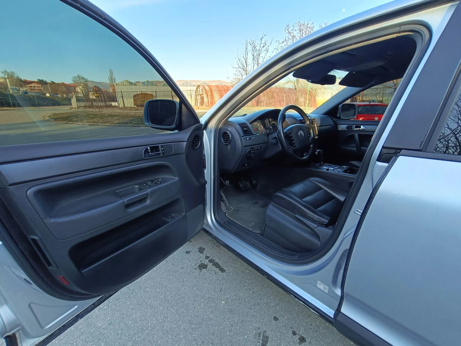 VW Touareg 2.5 - изображение 10
