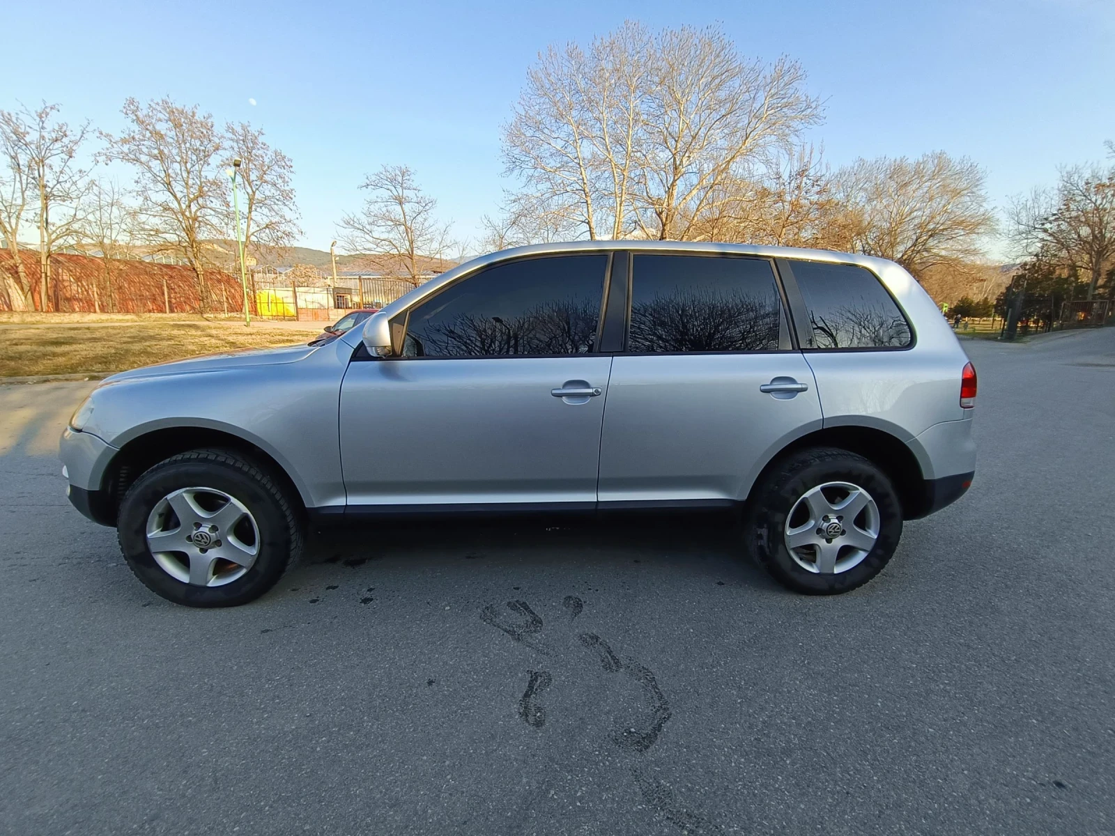 VW Touareg 2.5 - изображение 5