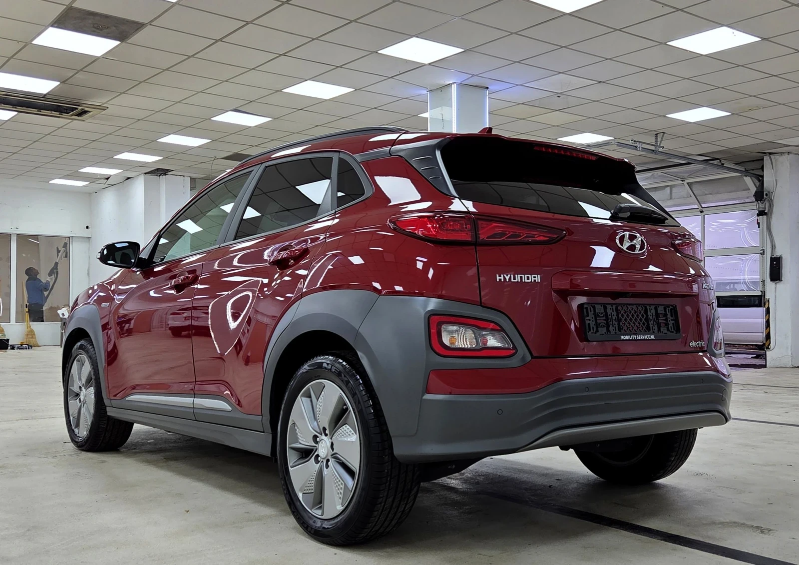 Hyundai Kona 64KW/2020/Premium/Blue Link/SOH100% - изображение 4