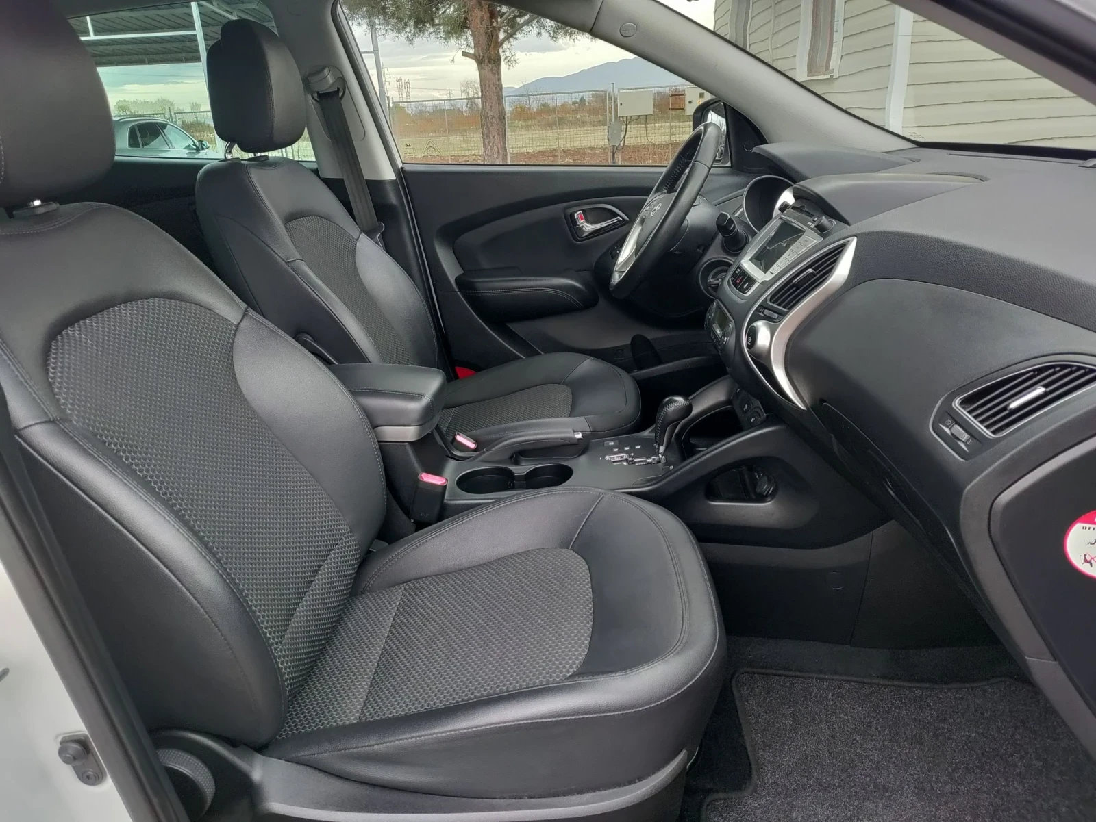 Hyundai IX35 2.0crdi 44 Automatic Swiss 184hp. | Mobile.bg   10