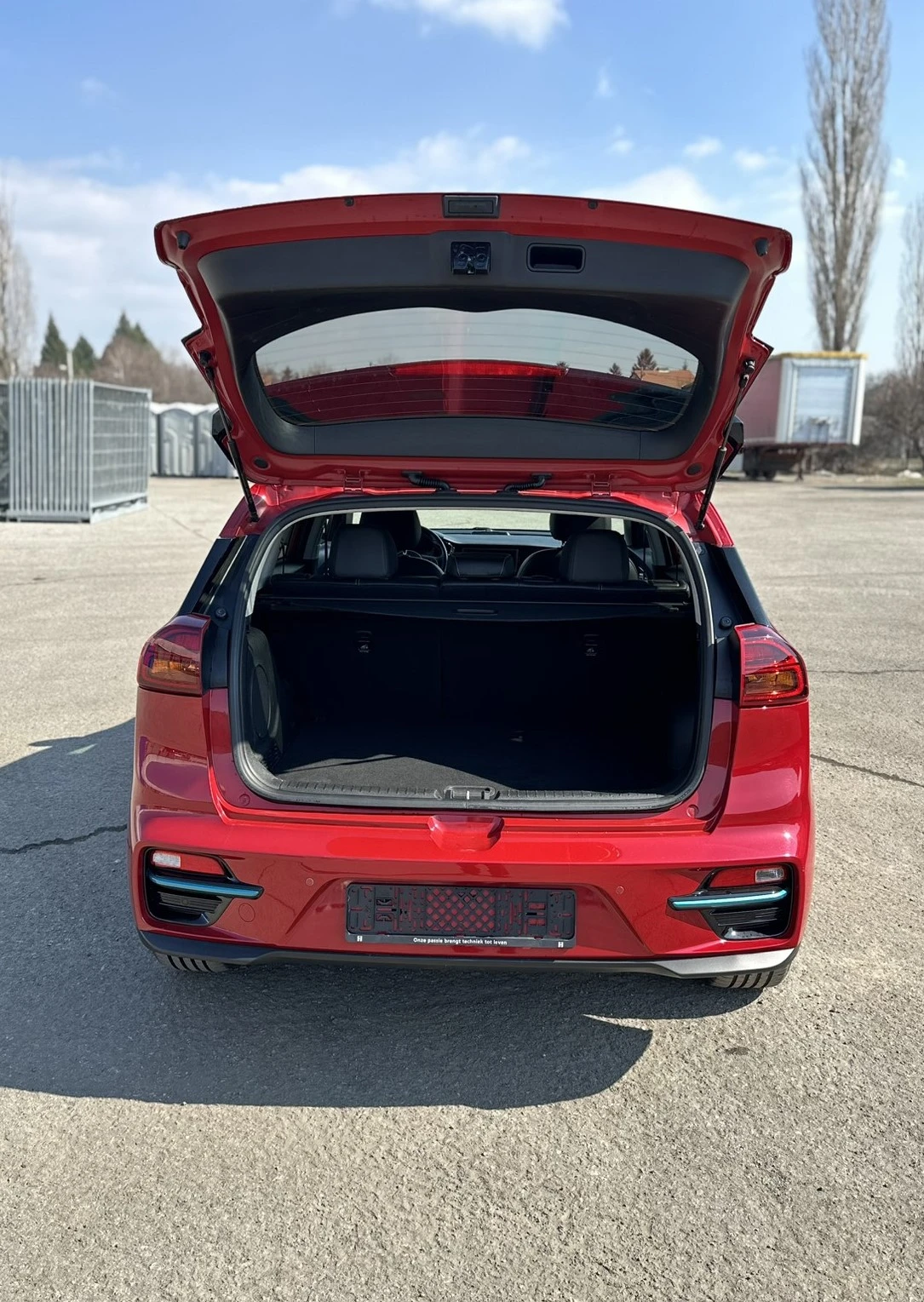 Kia Niro 204 HP, снимка 7 - Автомобили и джипове - 53753789