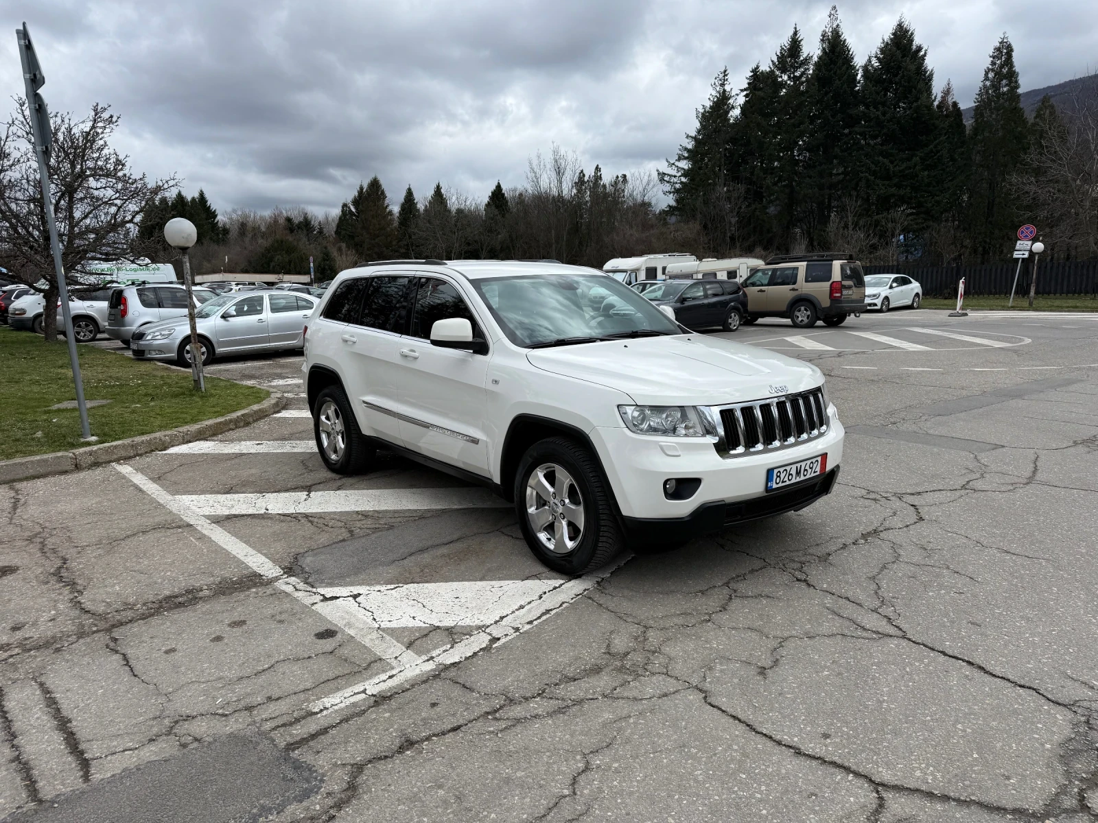 Jeep Grand cherokee LAREDO 4x4 TOP!!, снимка 6 - Автомобили и джипове - 53935581