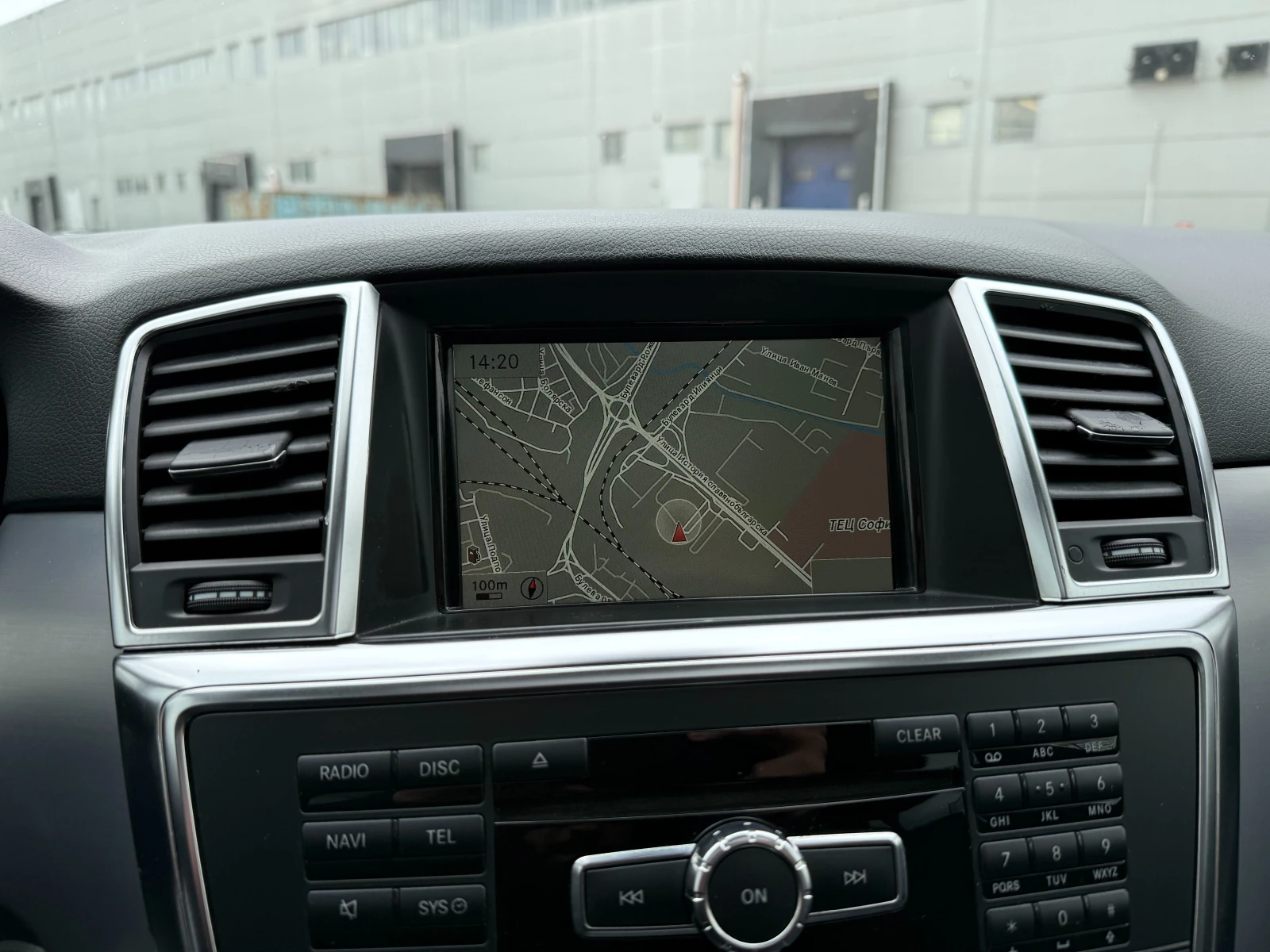 Mercedes-Benz ML 350 AMG PACK/ 4 MATIC, снимка 14 - Автомобили и джипове - 54287200