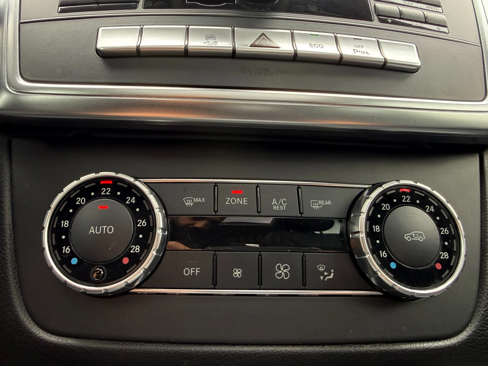 Mercedes-Benz ML 350 AMG PACK/ 4 MATIC, снимка 12 - Автомобили и джипове - 54287200