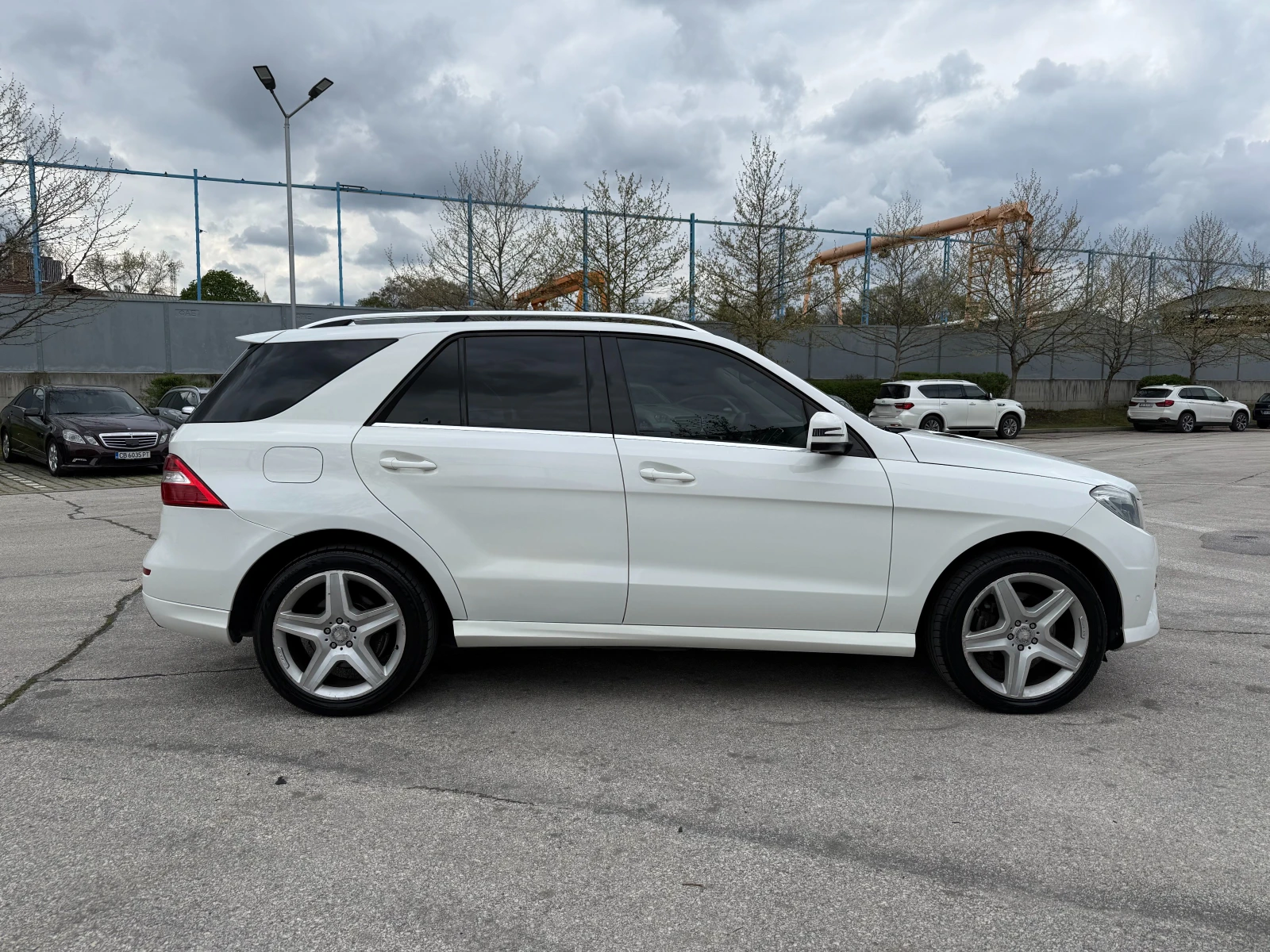 Mercedes-Benz ML 350 AMG PACK/ 4 MATIC, снимка 4 - Автомобили и джипове - 54287200