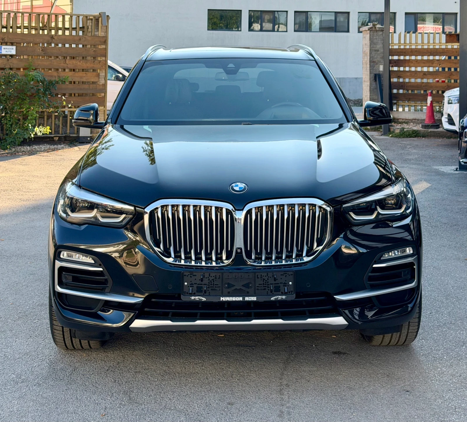 BMW X5 40i xDrive Въздушно окачване !, снимка 2 - Автомобили и джипове - 55631915