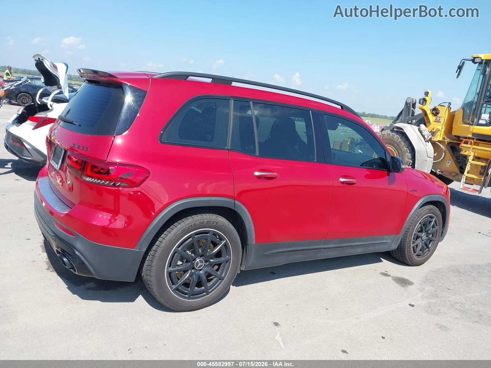 Mercedes-Benz GLB35AMG 4MATIC* Burmester* Цена до БГ, снимка 7 - Автомобили и джипове - 55943755