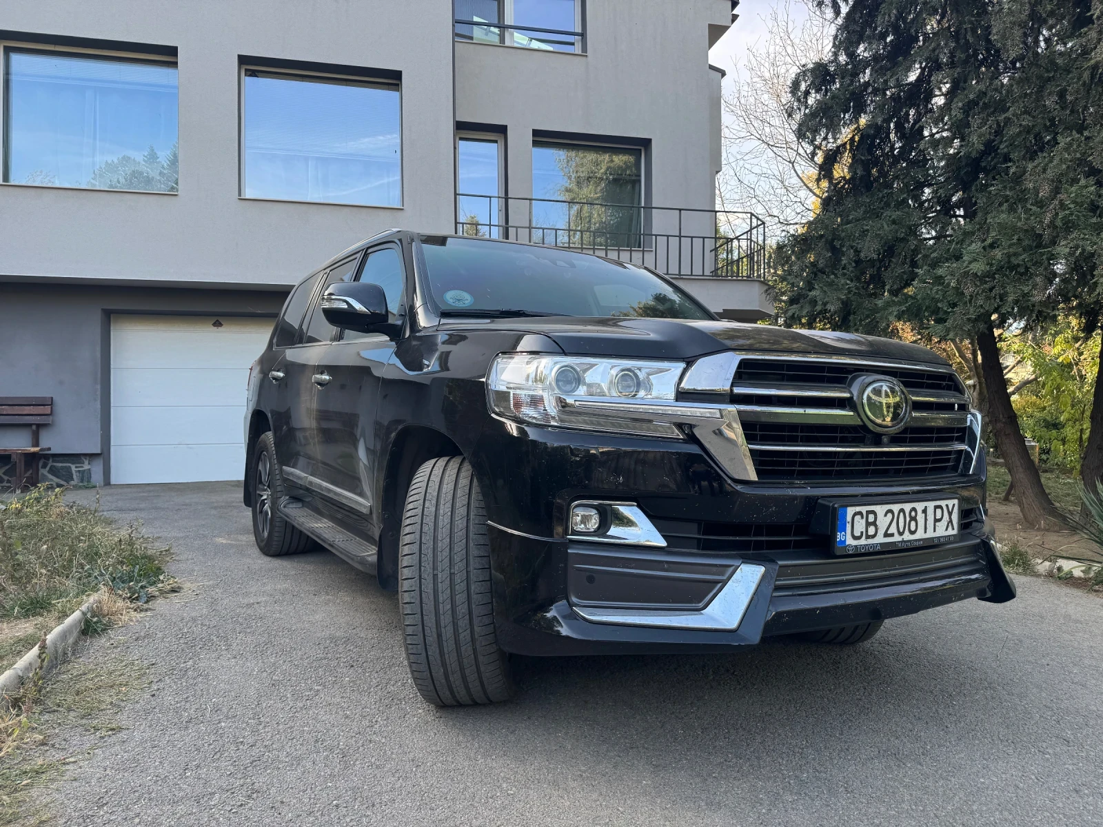 Toyota Land cruiser 5.7 VXR