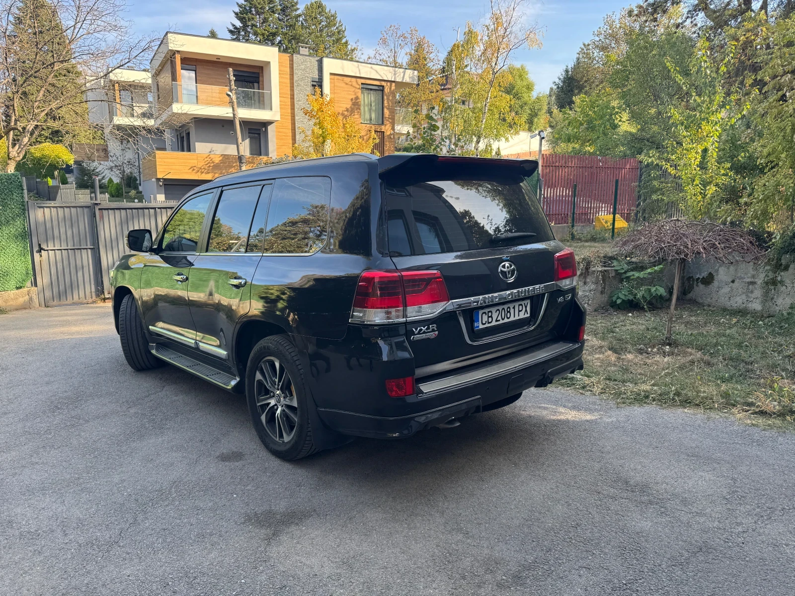 Toyota Land cruiser 5.7 VXR, снимка 6 - Автомобили и джипове - 56510809