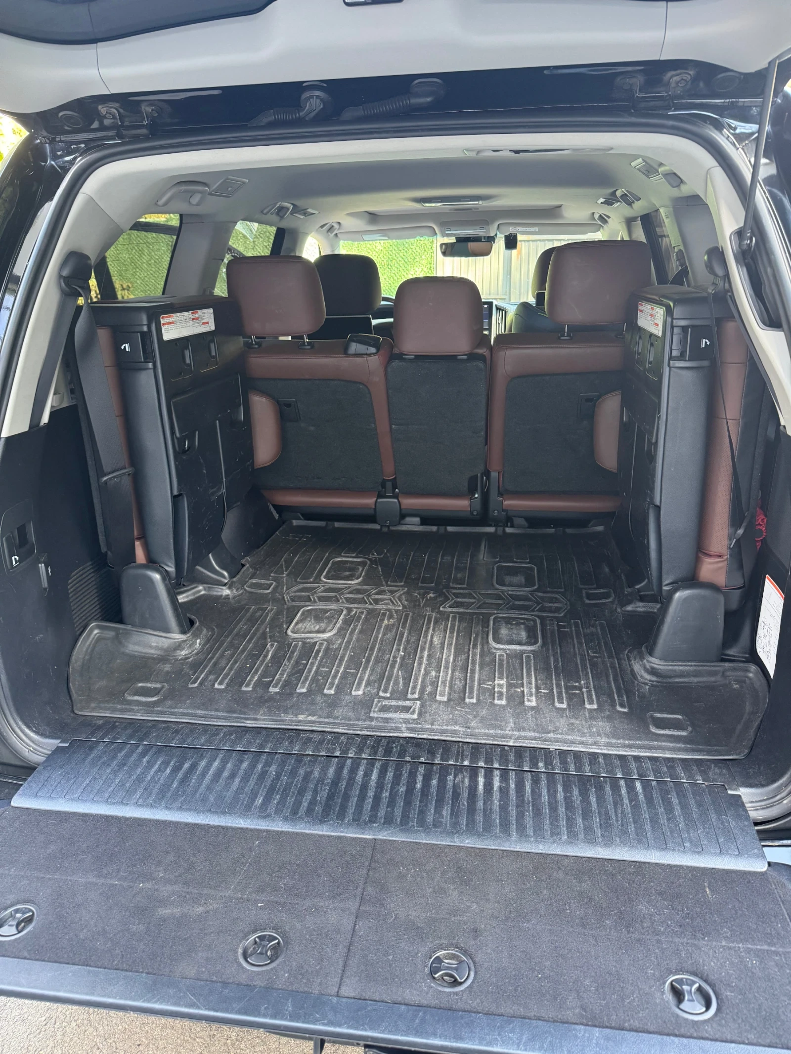 Toyota Land cruiser 5.7 VXR, снимка 12 - Автомобили и джипове - 56510809