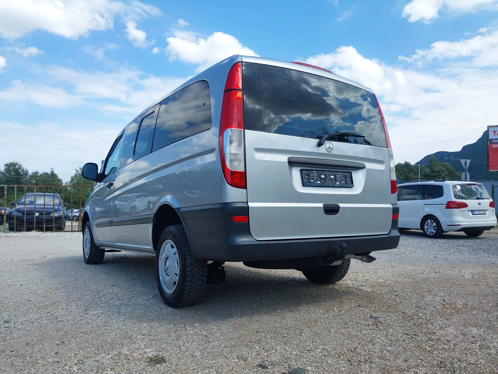 Mercedes-Benz Vito 2.2 -109кс. Автоматик 4х4 , снимка 3 - Бусове и автобуси - 55221572
