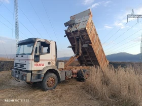 Iveco Trakker Самосвал, снимка 1