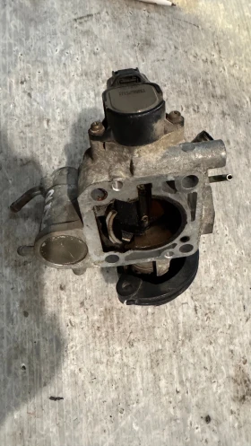 Дроселова Клапа за Toyota - 22210-87141 / 195900-4890, снимка 2 - Части - 52897178