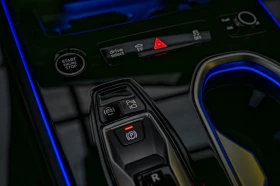 Audi A6 2.0TFSI/Hybrid/Quattro/Камера 360/Амбиент/Дистрони, снимка 12