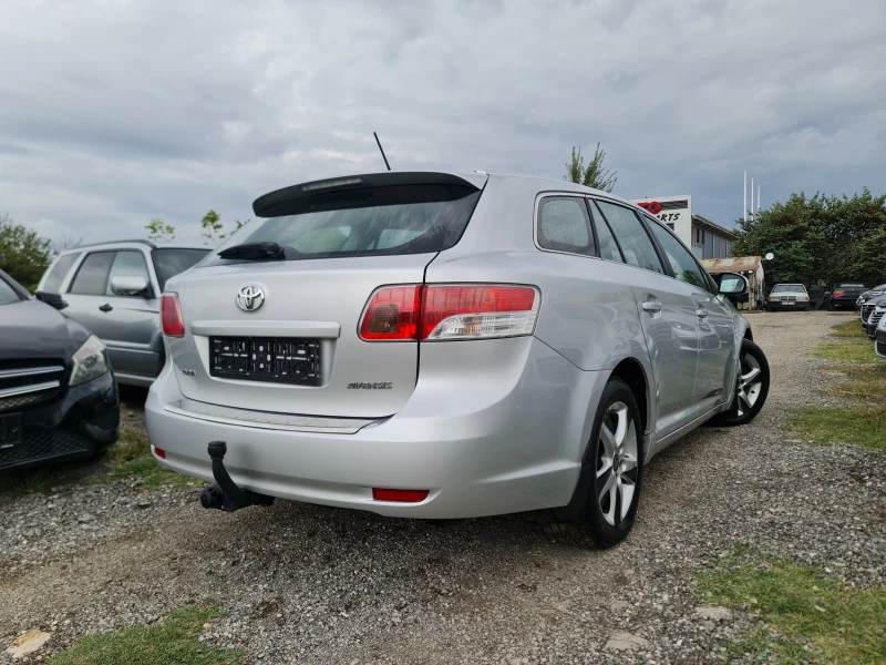 Toyota Avensis КАТО НОВА, снимка 4 - Автомобили и джипове - 47338575