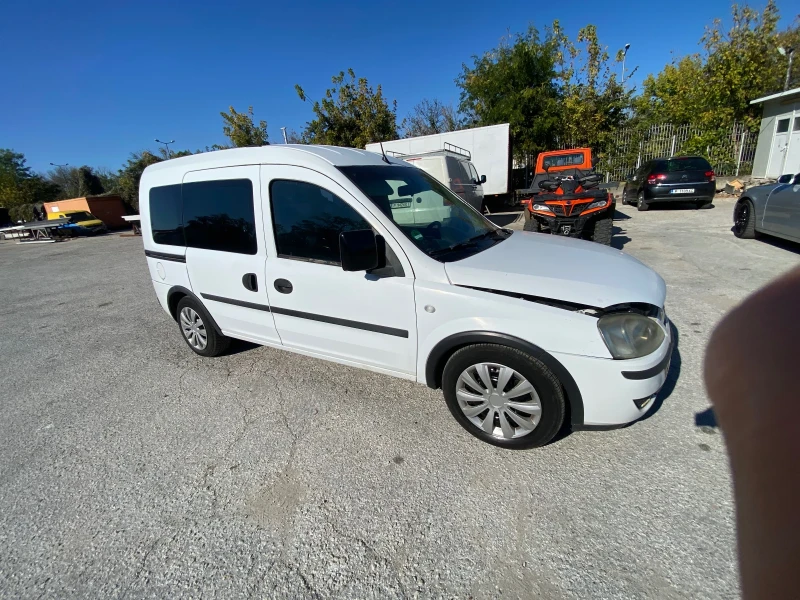 Opel Combo 1.7cdti 101, снимка 4 - Автомобили и джипове - 47632037