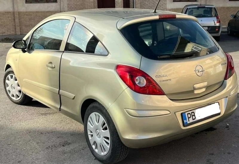 Opel Corsa 1.3 ЦДТИ, снимка 4 - Автомобили и джипове - 47986717