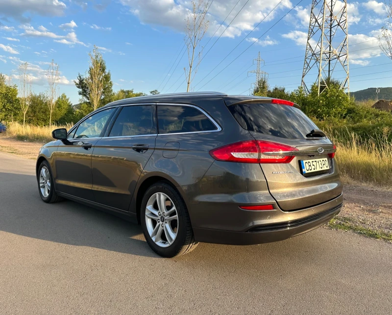 Ford Mondeo KEYLESS/КАМЕРА/SYNC/CAR PLAY/DYNAMIC LED/AMBIENT, снимка 4 - Автомобили и джипове - 49171730