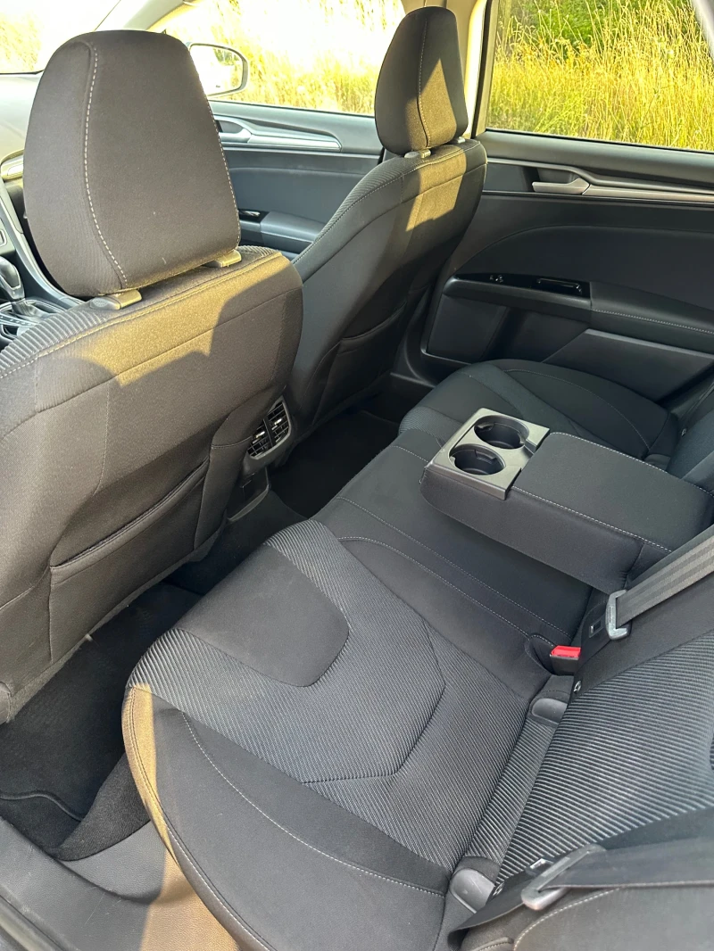 Ford Mondeo KEYLESS/КАМЕРА/SYNC/CAR PLAY/DYNAMIC LED/AMBIENT, снимка 10 - Автомобили и джипове - 49171730