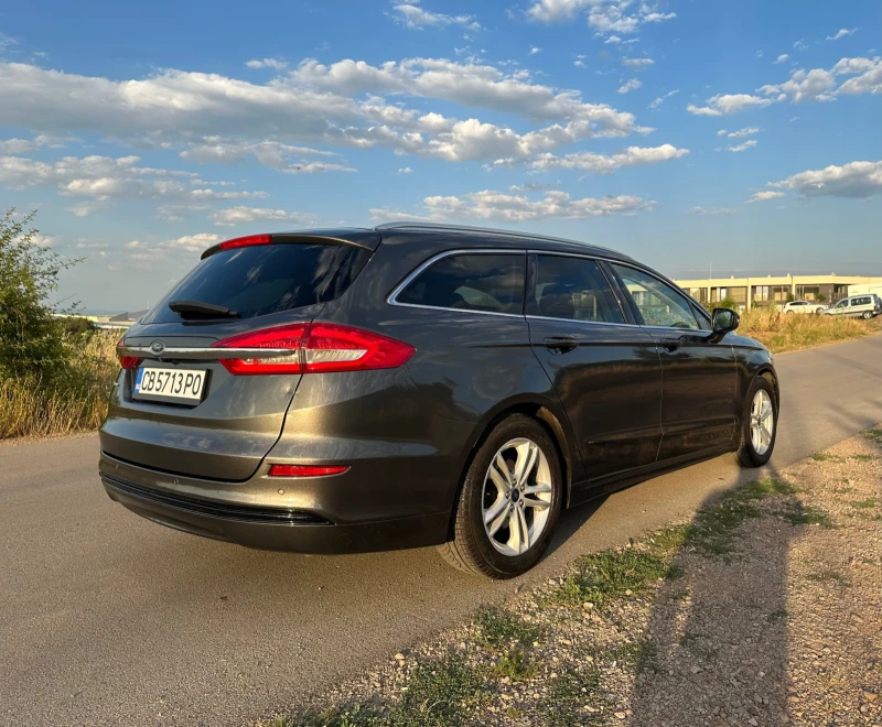 Ford Mondeo KEYLESS/КАМЕРА/SYNC/CAR PLAY/DYNAMIC LED/AMBIENT, снимка 5 - Автомобили и джипове - 49171730