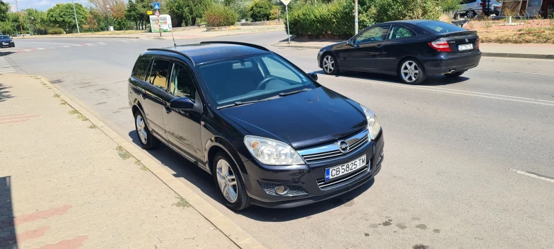 Opel Astra 1.7cdti ecotec, снимка 2 - Автомобили и джипове - 51601741
