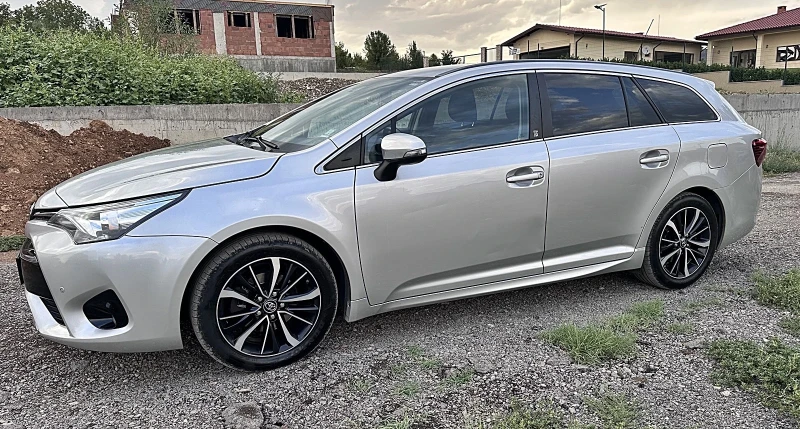 Toyota Avensis LPG!!! 1.8 Valvematic (147 Hp) , снимка 3 - Автомобили и джипове - 52487726