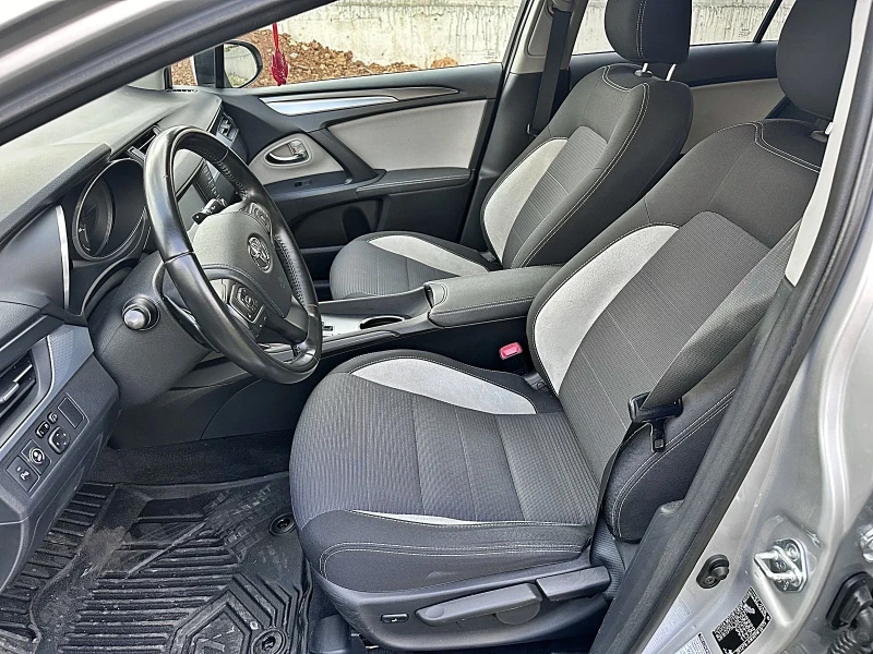 Toyota Avensis LPG!!! 1.8 Valvematic (147 Hp) , снимка 8 - Автомобили и джипове - 52487726