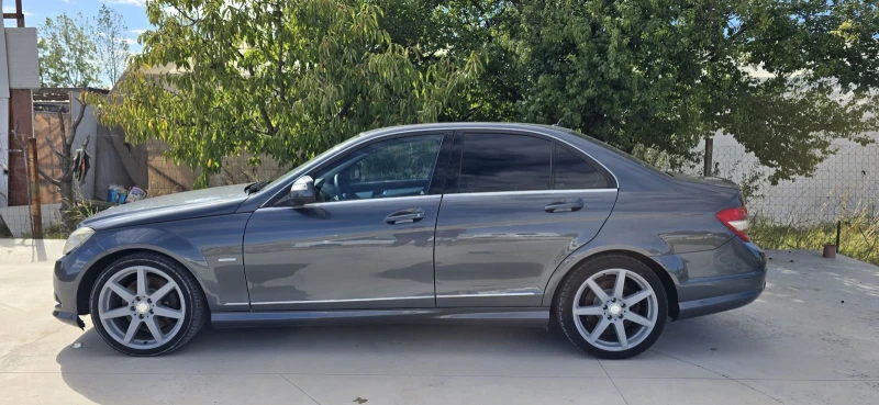 Mercedes-Benz C 320 AVANTGARDE / AMG , снимка 4 - Автомобили и джипове - 52437849