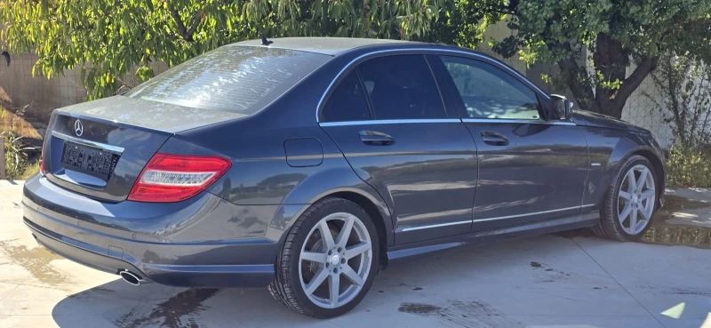 Mercedes-Benz C 320 AVANTGARDE / AMG , снимка 7 - Автомобили и джипове - 52437849