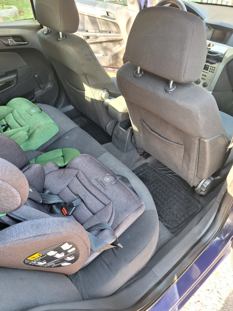 Opel Astra H 1.7cdti, снимка 7 - Автомобили и джипове - 52117140